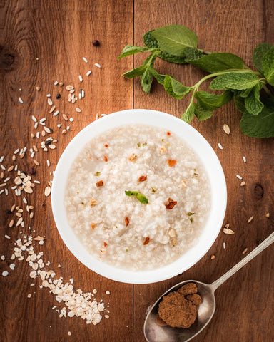 Oatmeal with herbs.