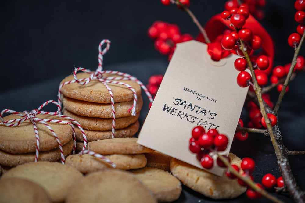 Holiday Baking: 5 Cookie Recipes Featuring Herbs