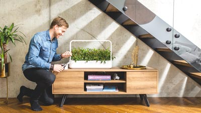 Click & Grow builds smart gardens that bridge the gap between modern life and nature.