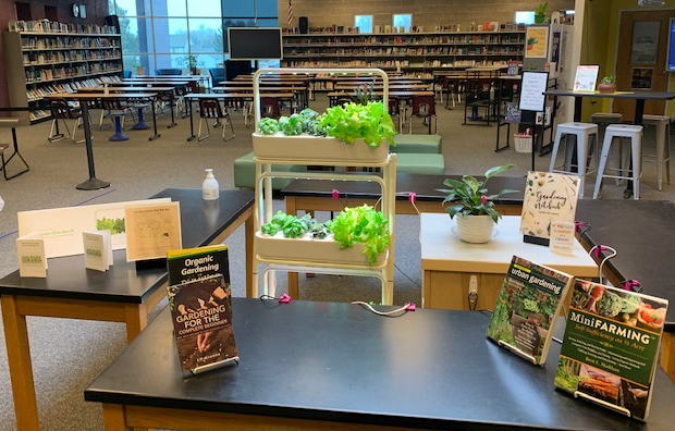 Smart Garden 27 in a school library.