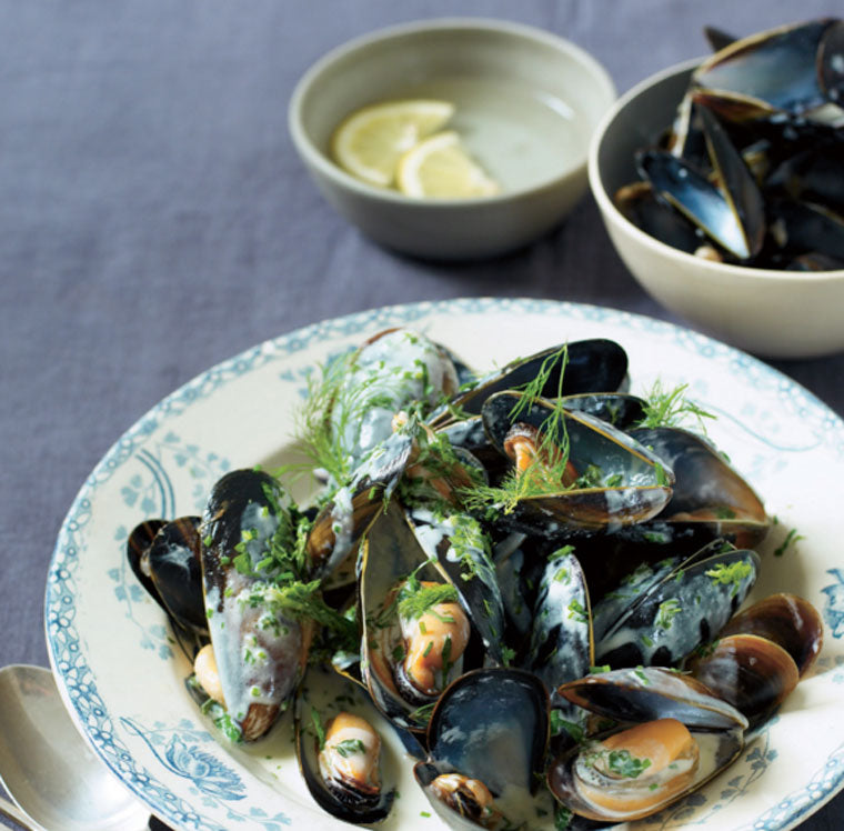 Click & Grow Guide for Beer and Food Pairing: Steamed Mussels with Cream and Herbs Recipe from Easy Recipes for Your Family